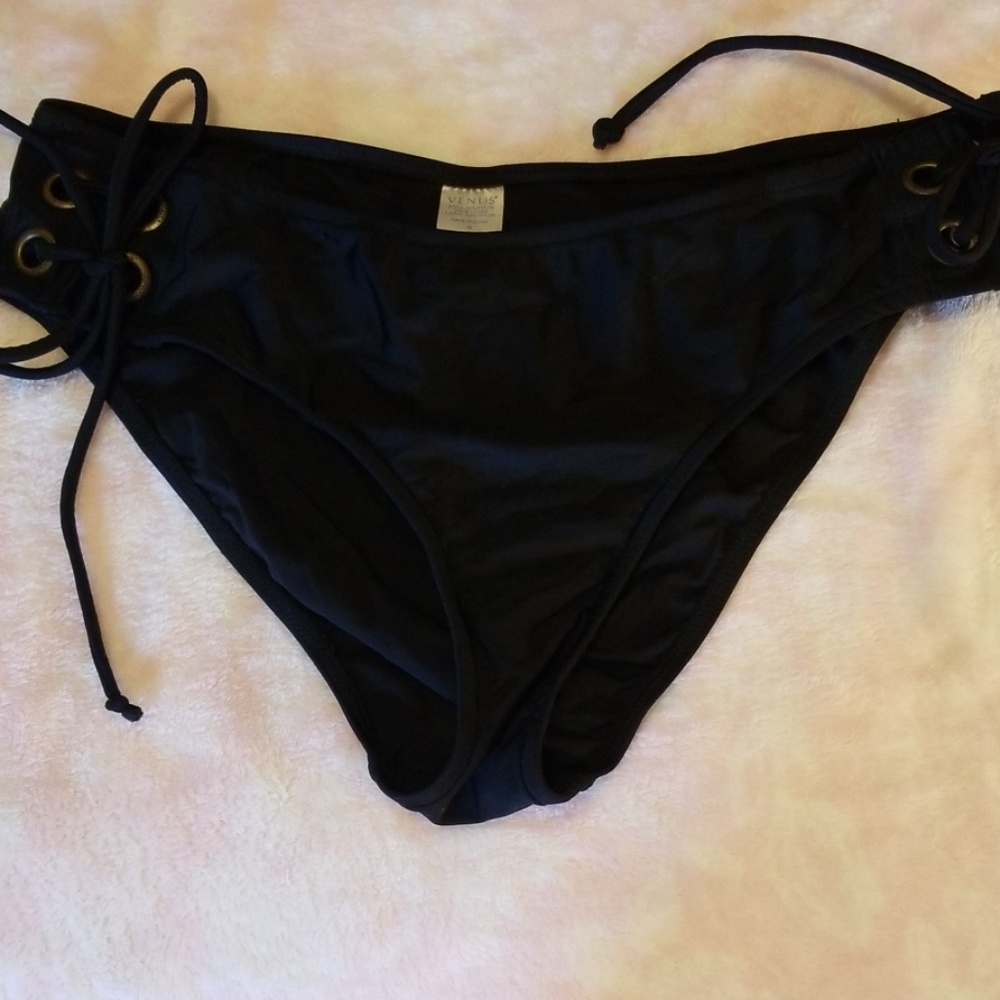 Bikini Bottome